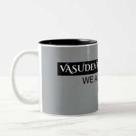 "One Earth. One Spirit. One Family." Två-Tonad Mugg