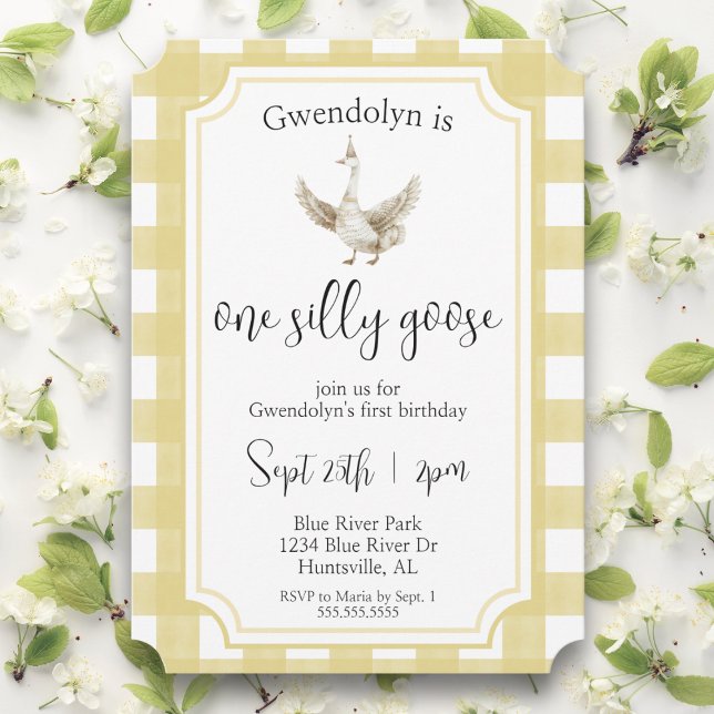 "One Fånig Goose" Cute Gult Första Födelsedagsfest Inbjudningar ("one silly goose" yellow gingham first birthday party invitations watercolor gender neutral invite)