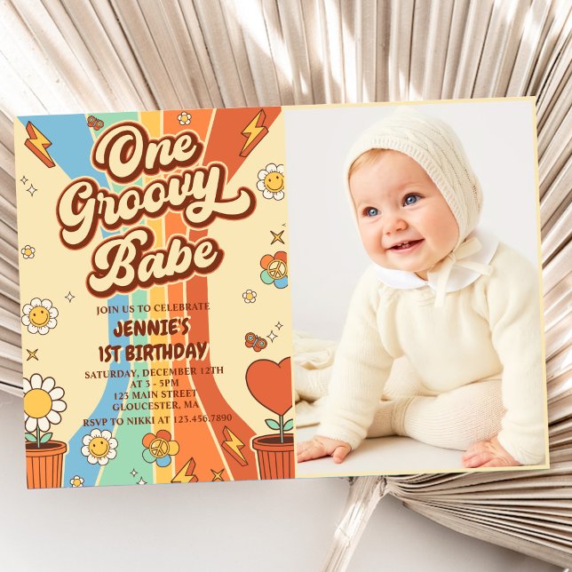 One Groovy Babe Retro Rainbow 1 Birthday Photo Inbjudningar (Skapare uppladdad)