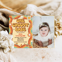 One Groovy Babe Retro Rainbow 1 Birthday Photo Inbjudningar