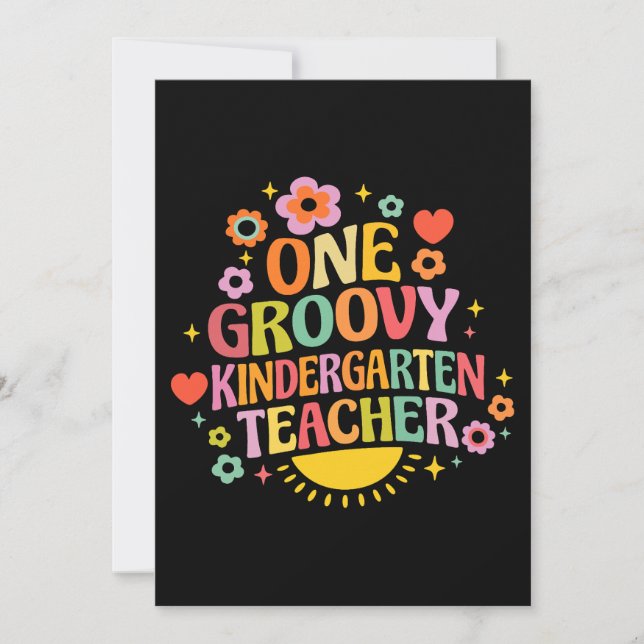 One groovy kindergarten teacher inbjudningar (Framsida)