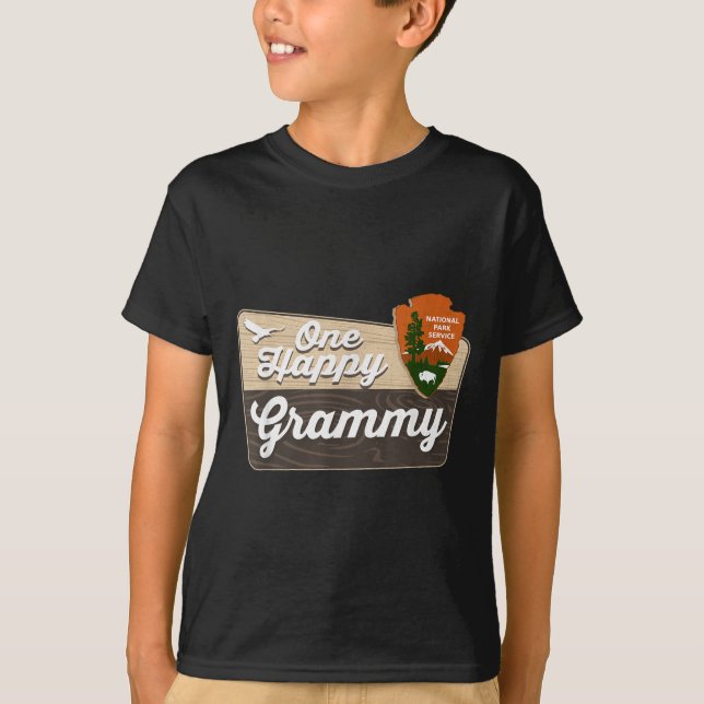 One Happy Grammy Camper Matching Birthday Decorati T Shirt (Framsida)