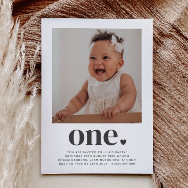 One Heart Square Photo First Birthday-inbjudan Inbjudningar (Skapare uppladdad)