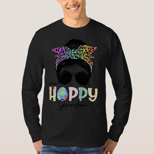 One Hoppy Grandma Leopard Messy Bun Easter Day T Shirt (Framsida)
