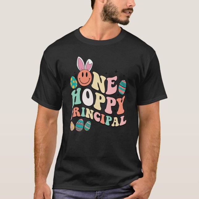 One Hoppy Principal Happy Easter Day Principal Bun T Shirt (Framsida)