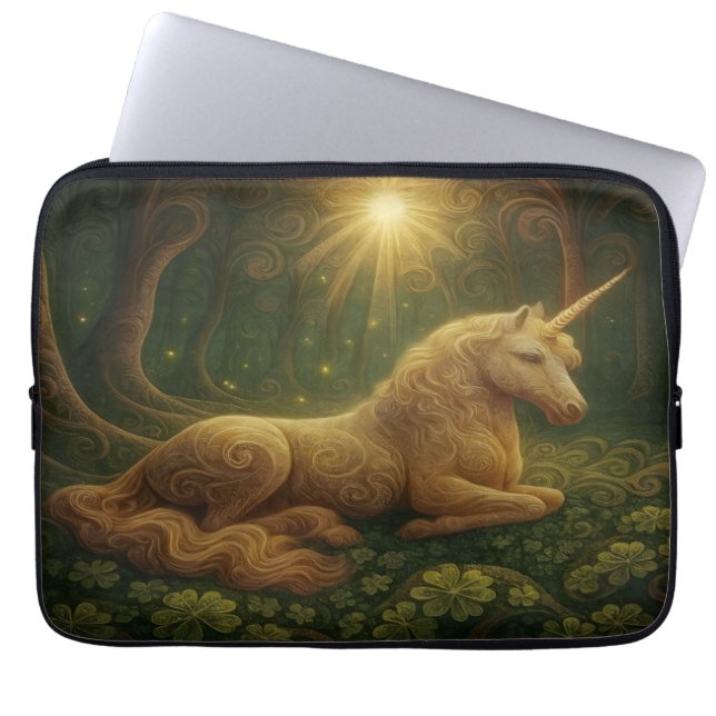 One Horned Legend Laptop Sleeve (Framsidan)