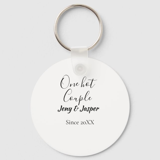 One hot couple add name since 20XX year date Nyckelring (Framsida)