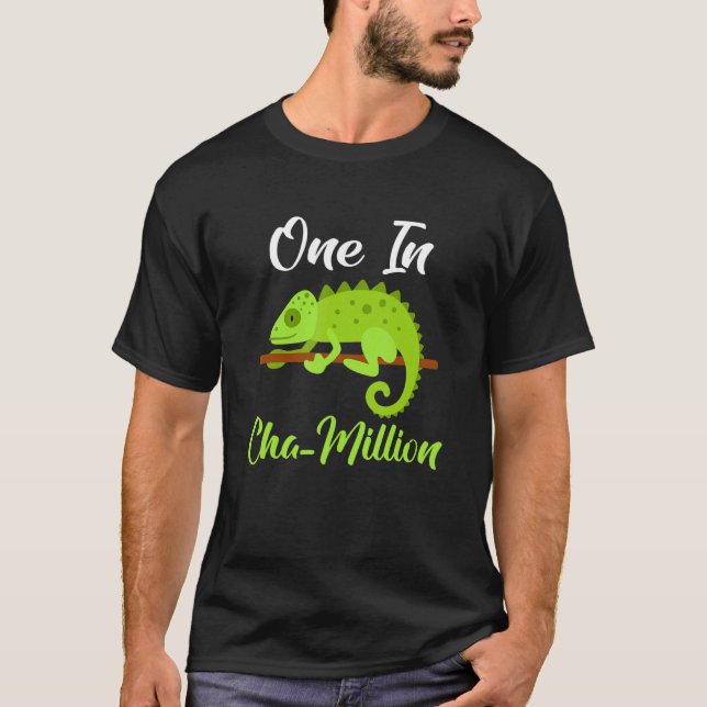 One in Cha Million Chameleon T Shirt (Framsida)