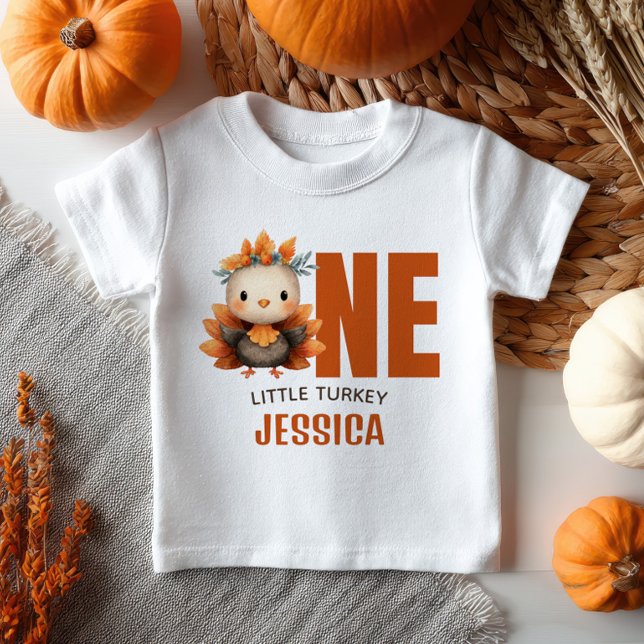 One Little Turkey Thanksgiving 1st Birthday Name  T Shirt (Skapare uppladdad)