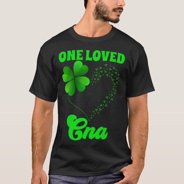 One Loved Cna C Nurse Symbol Heart T Shirt (Framsida)