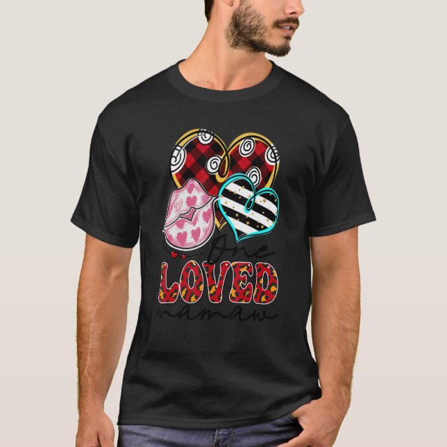 One Loved Mamaw Kissing Red Plaid Heart Valentine' T Shirt (Framsida)
