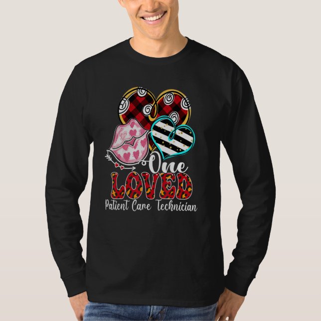 One Loved Patient Care Technician Valentine's Day T Shirt (Framsida)