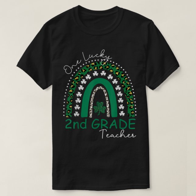 One Lucky 2nd Grade Teacher St  T Shirt (Design framsida)