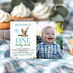 One Lucky Anka Boy 1:a födelsedagsfoto Inbjudningar