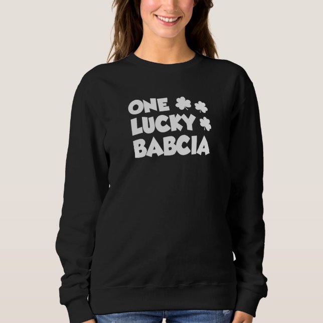 One Lucky Babcia Polish Grandmother Shamrock St Pa T Shirt (Framsida)