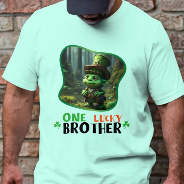 One Lucky Brother - Shamrockin'Street T Shirt (Skapare uppladdad)