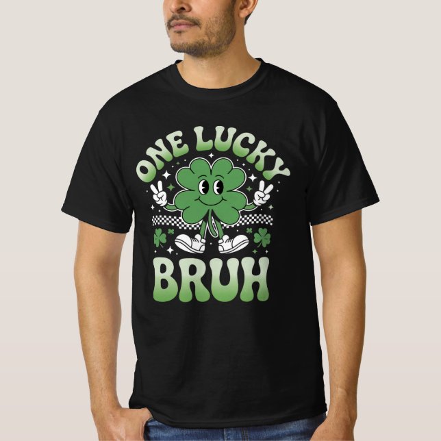 One Lucky Bruh Shirt – Funny St Patrick’s Day Clov T (Framsida)