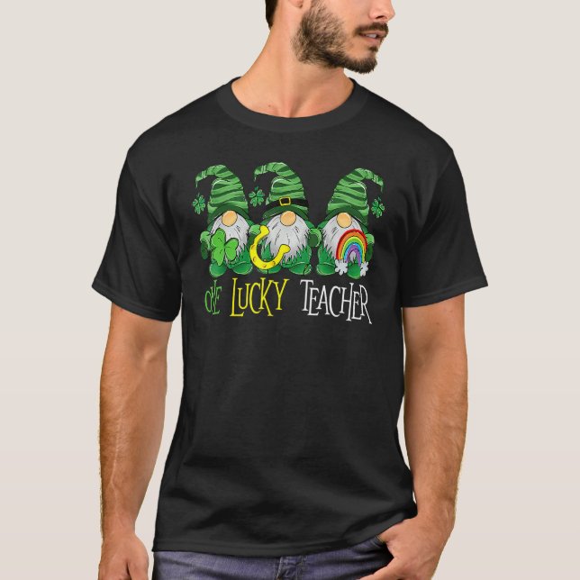 One Lucky Gnomes Teacher St patricks day Gnomes Te T Shirt (Framsida)