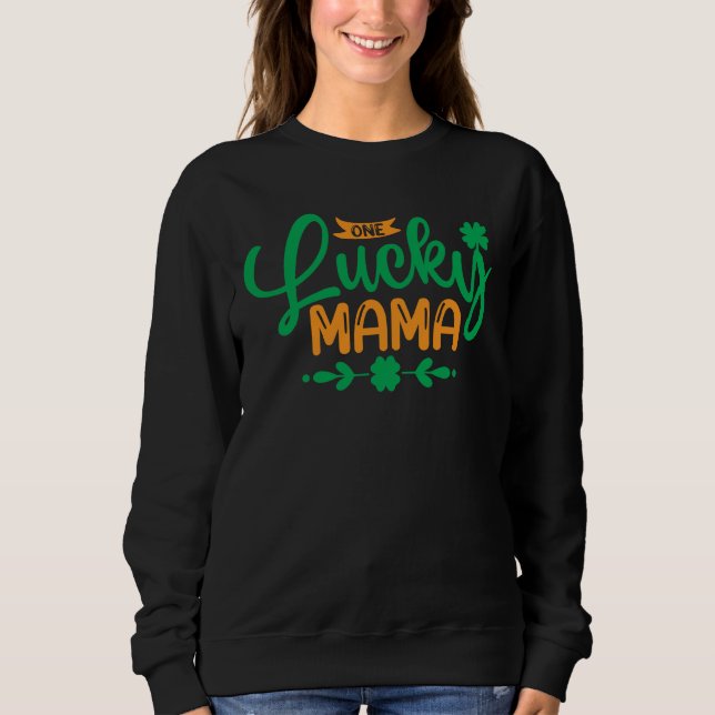 One Lucky Mamma-St patricks day-Shamrock-Mamma-Fun T Shirt (Framsida)