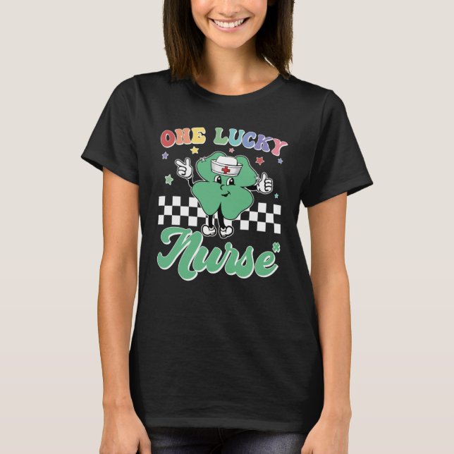One Lucky Nurse ICU RN Retro Groovy Patrick's Day  T Shirt (Framsida)
