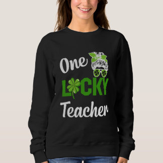 One lucky nurse teacher present st patrick's schoo t shirt