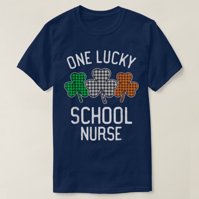 One Lucky School Nurse St patrick's day Irish Flag T Shirt (Design framsida)