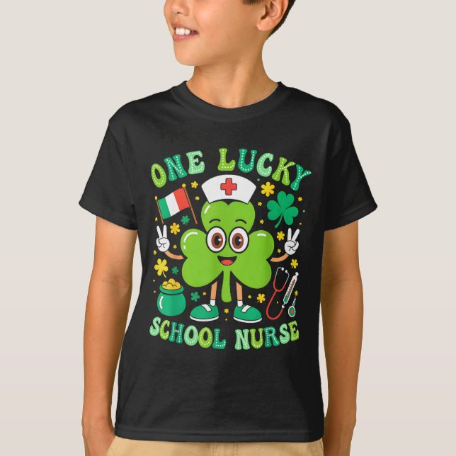 One Lucky School Nurse St Patrick's Day Shamrock I T Shirt (Framsida)