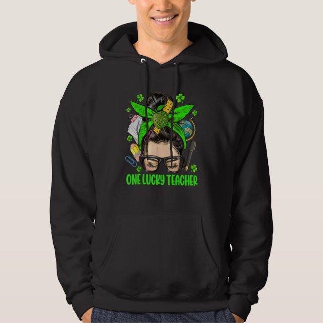 One Lucky Teacher Messy Bun St Patricks Day Clover Hoodie (Framsida)