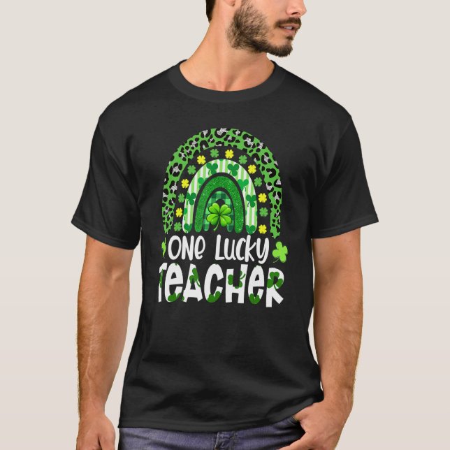 One Lucky Teacher Rainbow Leopard St Patricku2019s T Shirt (Framsida)