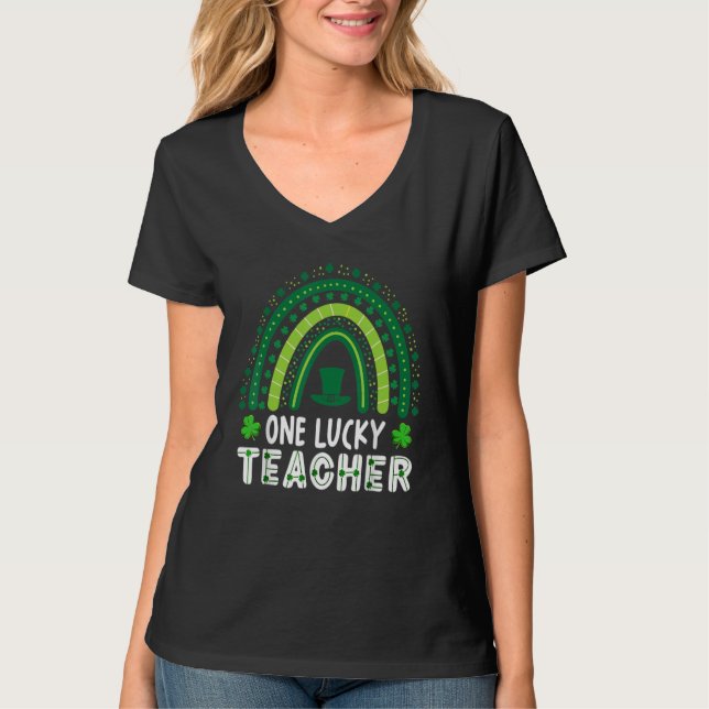 One Lucky Teacher Rainbow Leprechaun Hat Shamrock  T Shirt (Framsida)