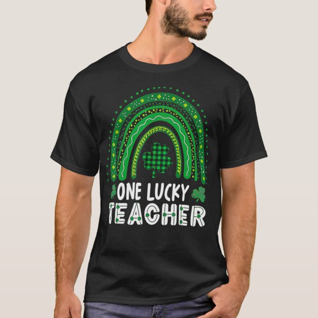 One Lucky Teacher Rainbow St Patricku2019s Day App T Shirt (Framsida)