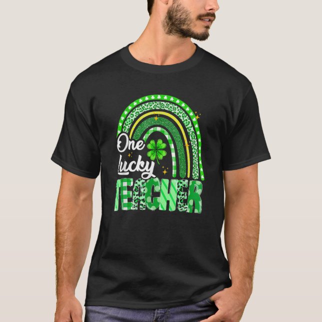 One Lucky Teacher St Patrick's Day Rainbow Leopard T Shirt (Framsida)