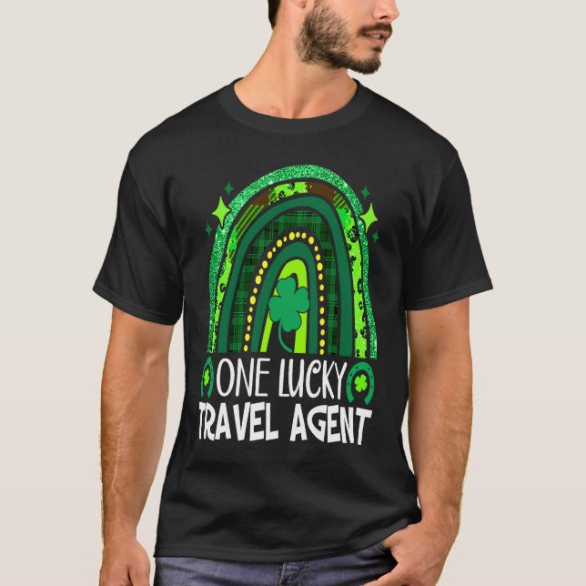 One Lucky Travel Agent  Rainbow St Patrick's Day M T Shirt (Framsida)