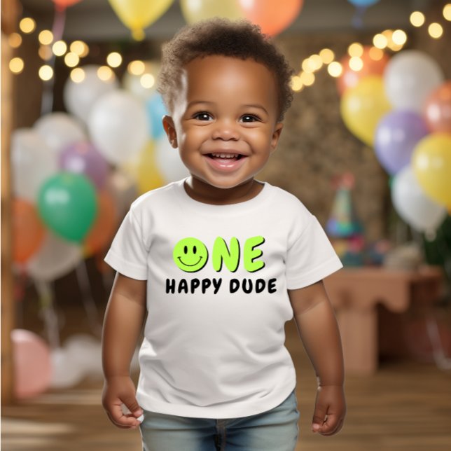 One Lycklig, 1:a födelsedag Grönt Smiley T Shirt (Skapare uppladdad)