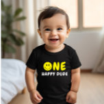 One Lycklig, 1:a födelsedag Gult Smiley T Shirt<br><div class="desc">Vi lägger alltid till nya mönster varje vecka!</div>