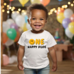 One Lycklig, 1:a födelsedag Orange Smiley T Shirt<br><div class="desc">Vi lägger alltid till nya mönster varje vecka!</div>