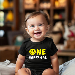 One Lycklig Gal 1:a födelsedag Gult Smiley T Shirt