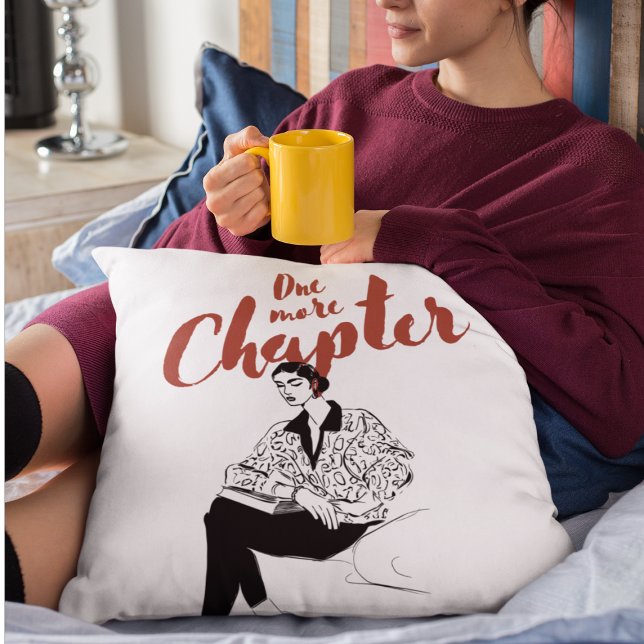 One More Chapter Red Script l Book Lovers & Reader Kudde (Skapare uppladdad)