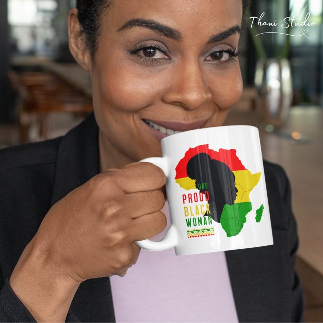 One Proud Black Woman Black History Month Flagga Jumbo Mugg (Skapare uppladdad)