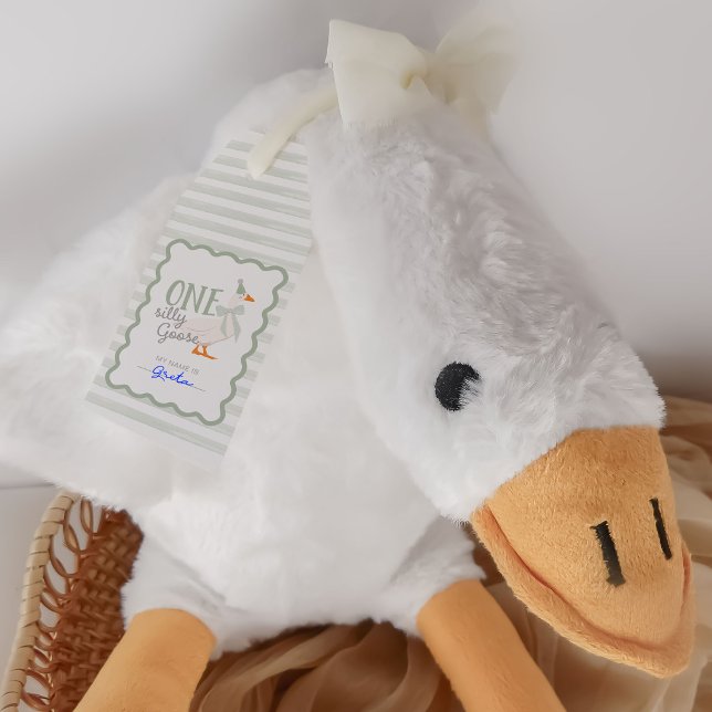 One Silly Goose 1st Birthday Adoption Stuffie  Presentetikett (Skapare uppladdad)