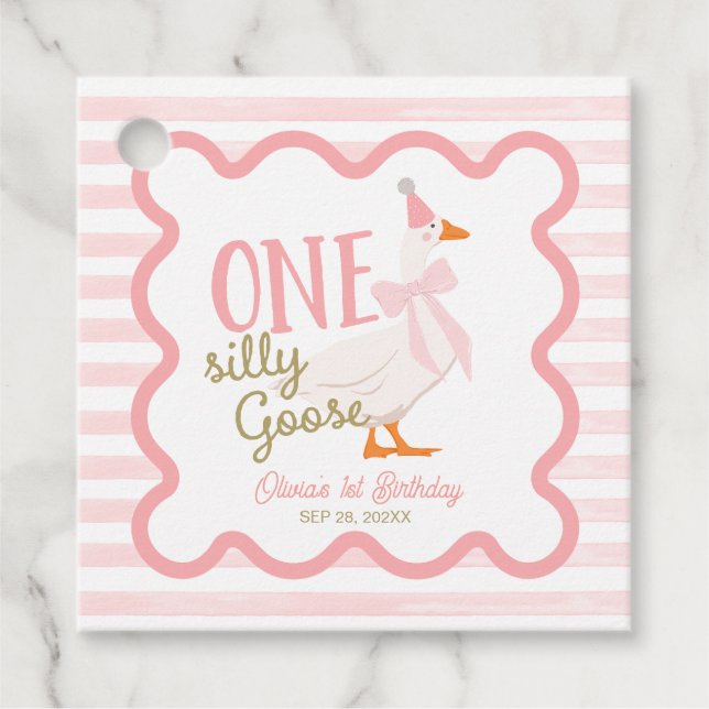 One Silly Goose Pink Bow 1st Birthday Gåvor Etiketter (Framsida)