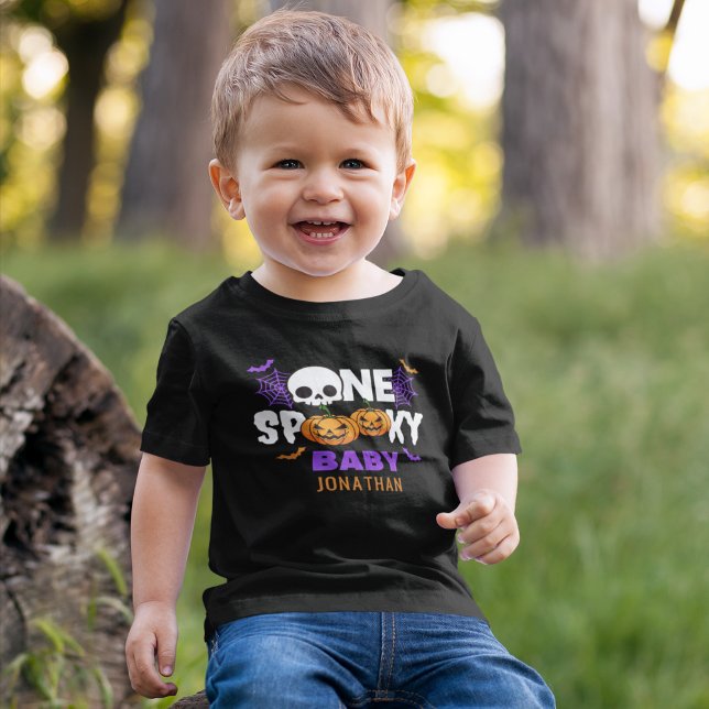 One Spooky Baby, Fun Halloween Family T Shirt (Skapare uppladdad)