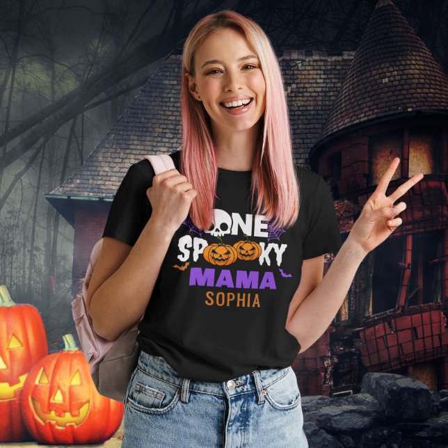 One Spooky Mama, Fun Halloween Family T Shirt (Skapare uppladdad)