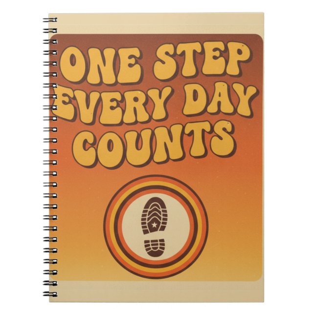 One Step Every Day – Retro Motivational Notebook Anteckningsbok (Framsidan)