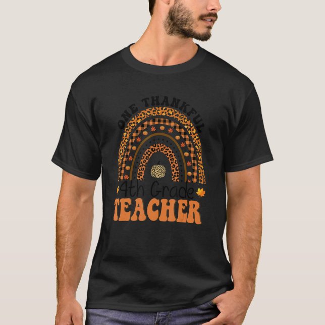 One Thankful 4th Grade Teacher Rainbow Leopard Ret T Shirt (Framsida)