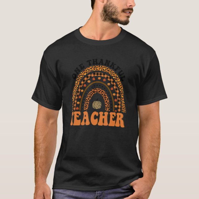 One Thankful Teacher Rainbow Leopard Retro Groovy  T Shirt (Framsida)