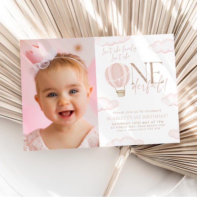 Onederbördsfoto 1:a födelsedag inbjudningar (Isn't she lovely, Isn't she Onederful? Pink hot air balloon 1st birthday photo invitation)