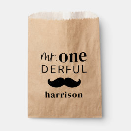 Onederful Custom Name med Mustache