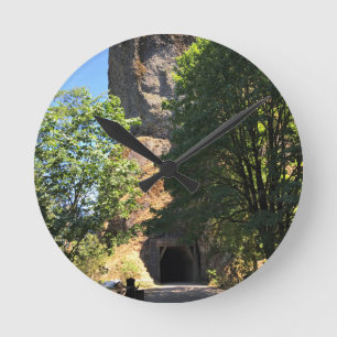 Oneonta Gorge-tunneln, ELLER Rund Klocka