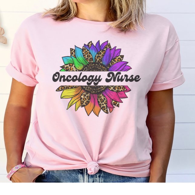 Onkologi Sjukyrket Rainbow Sunblommor T Shirt (Oncology Nurse Profession Rainbow Sunflower T-Shirt
)